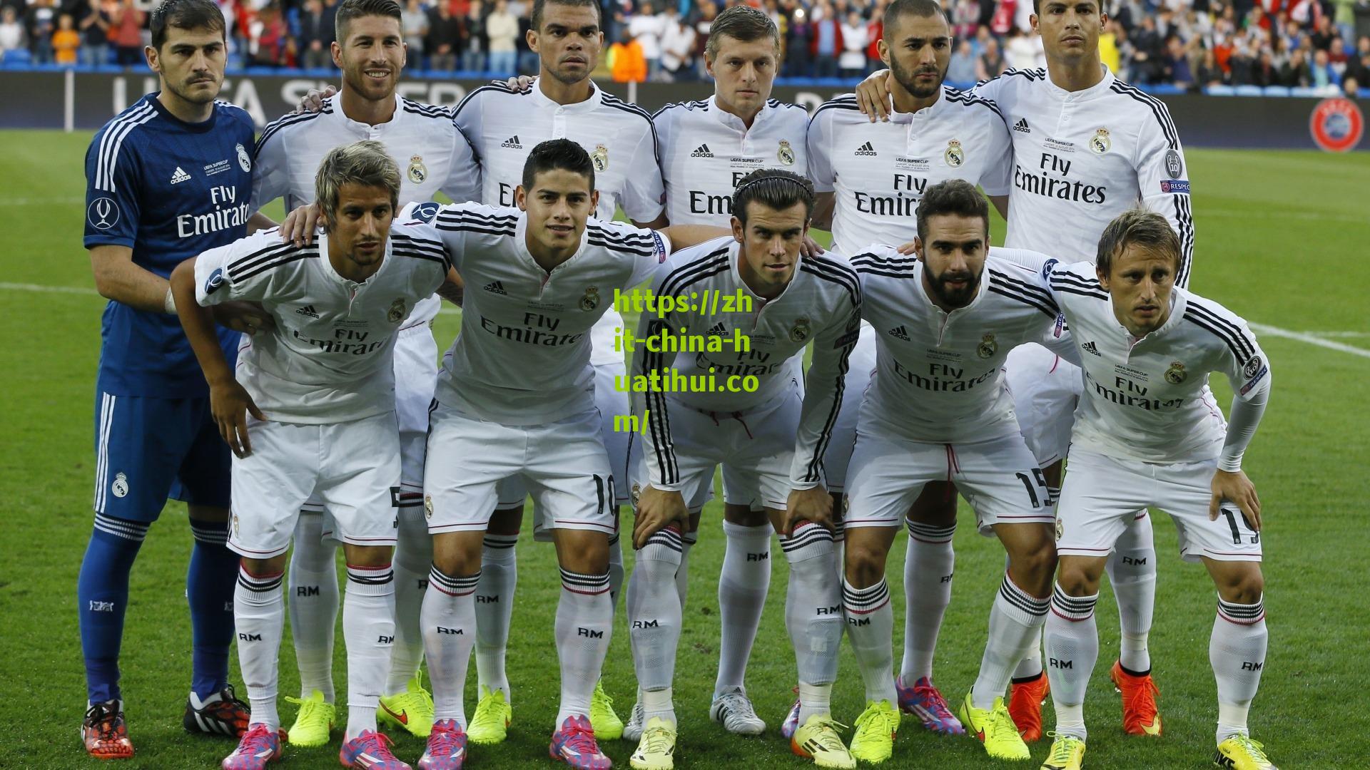 新生代蓝衣军团启航，卡马尔达领衔意大利U21名单，米兰双星与罗马瑰宝入选引热议