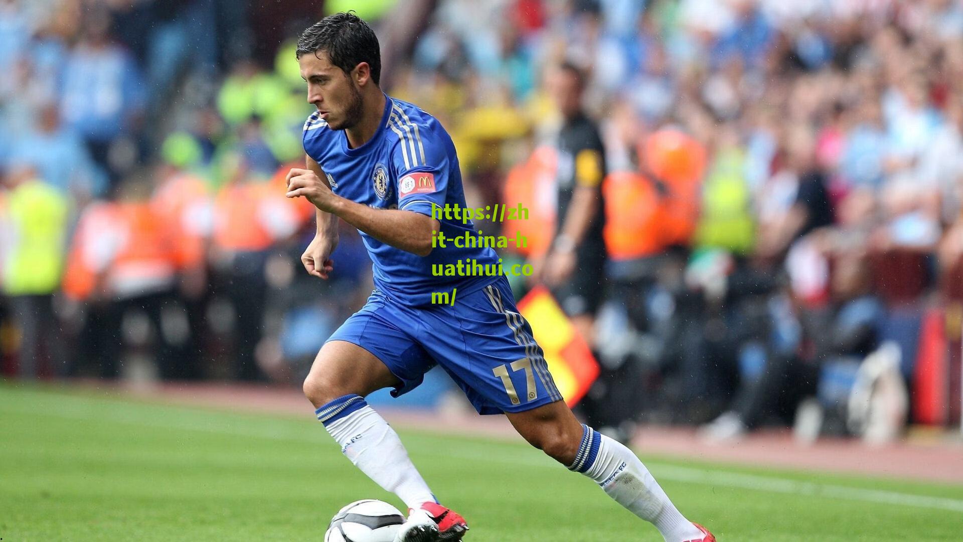 火箭队战术调整，范弗利特高薪价值凸显，乌度卡八人轮换遇伤病挑战